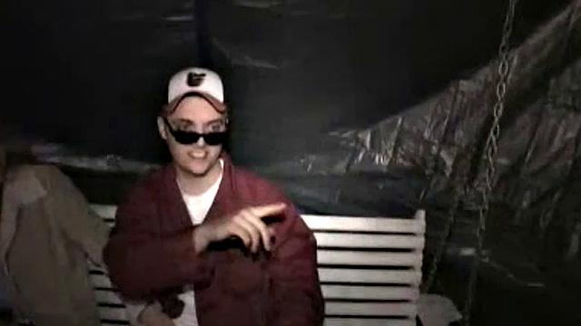 блондинка на вечеринке вывалила сиськи - все мужики охренели