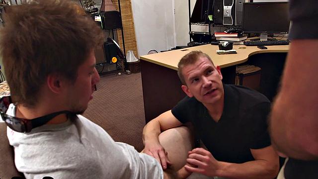 Paid pawnshop guy gets sucked in office voyeur blowjob