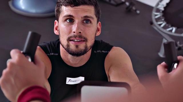 Fitness redhead pumped at the gym before creampie