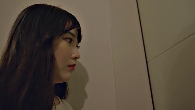 Sunny Fucks Noisy Roommate