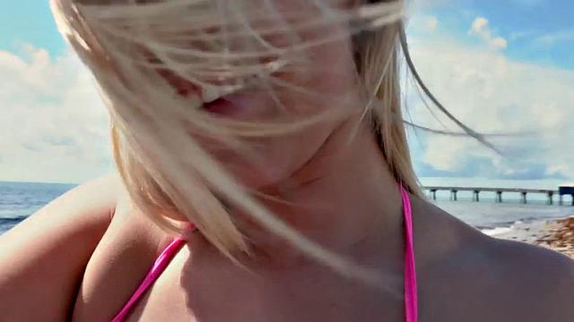 Blonde with big tits gets public sex after a bikini casting on the beach
