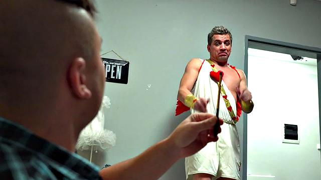 Cockhungry babe banged in a 3some