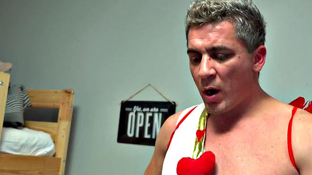 Cockhungry babe banged in a 3some