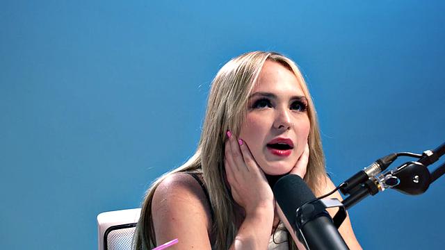 Dildo loving babe solo masturbates with vibrator until orgasm