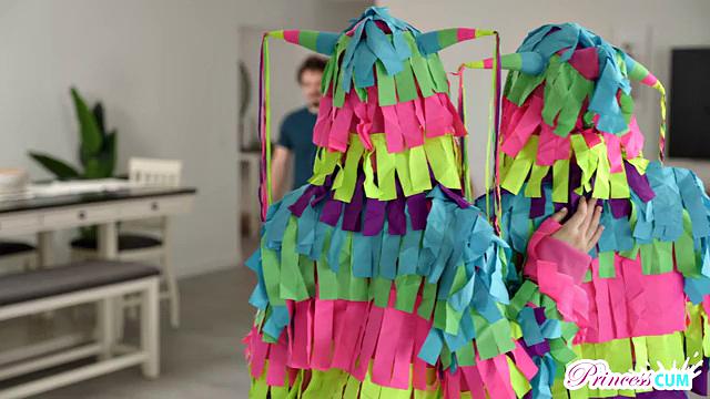 It's a Party In My Pants On Cinco De Mayo - S9:E3