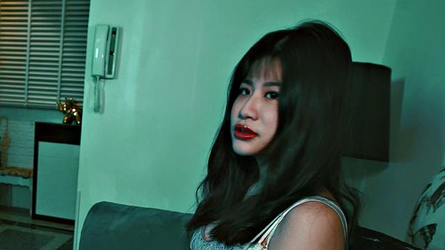 Busty Brunette Chen Xi Betrays Her Boyfriend