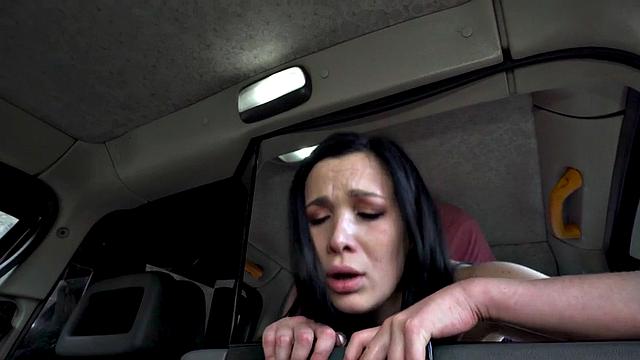 Classy taxi babe riding driver for extra cash