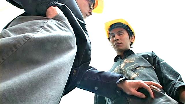 Латиносы Эдуардо и Дейвис жарко трахаются друг с другом в гей-сцене.