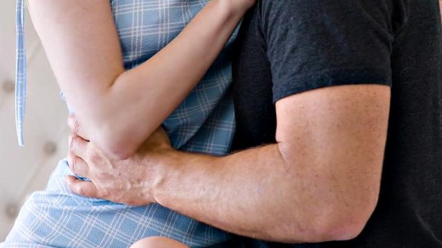 Petite 21yo GF seduces her BF in passionate action