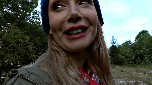 Lost pet leads to hot outdoors sex