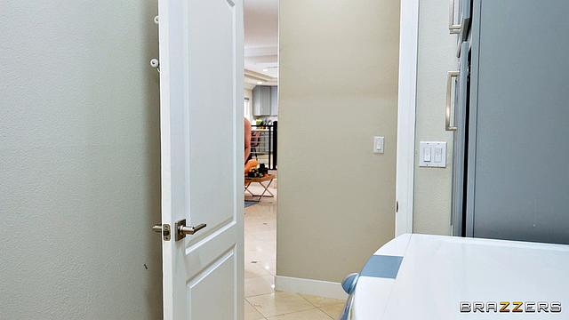 Easy To Share Her Pussy