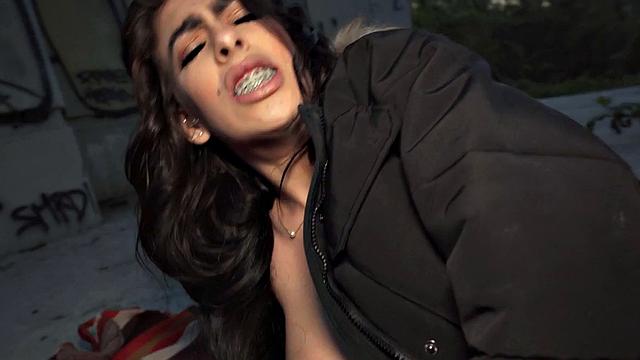 21 год, парковый минет и шутки про здоровый образ жизни