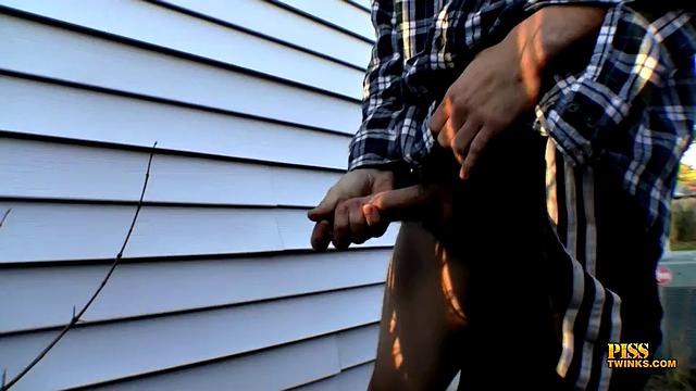 Pissing And Jerking Out Some Hot Juice! - Cooper Reeves & Devin Reynolds
