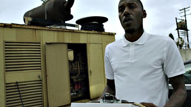 Taboo 3some between bareback and rimjob loving studs