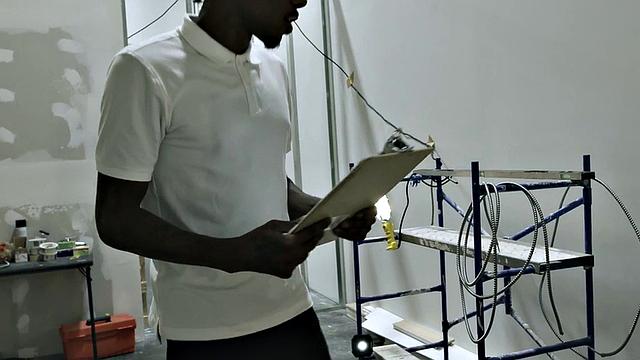 Taboo 3some between bareback and rimjob loving studs