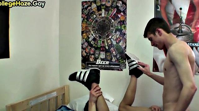 Hazed stud gets fucked in dormitory for fraternity