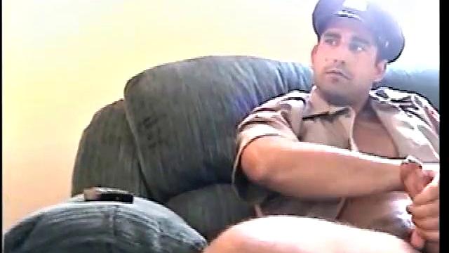 Straight Cop Scked Off