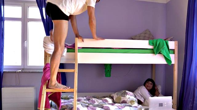 Curvy eurobabe drilled in hostel before deepthroat