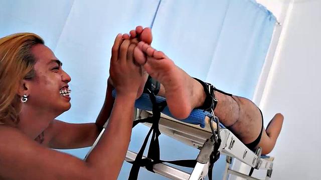 Chubby Cyruz Tickled