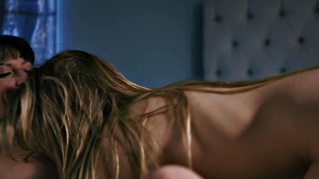 Lez inked bigtits babe in 69 scissoring with smalltits GF