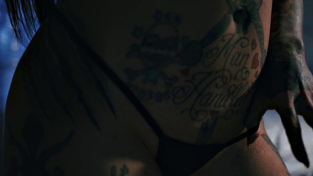 Lez inked bigtits babe in 69 scissoring with smalltits GF