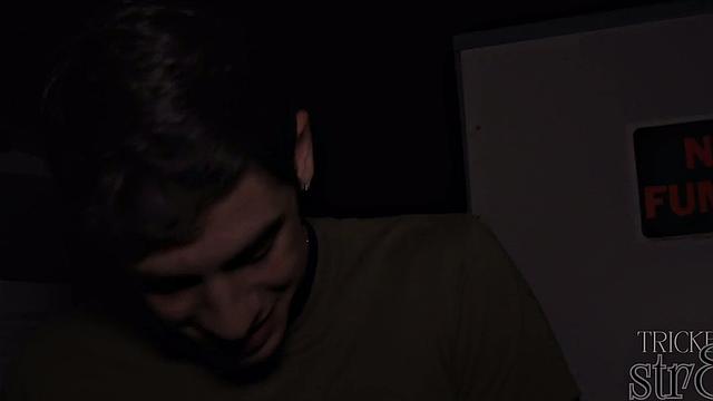 Fooled gloryhole amateur with BJ