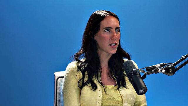 Solo babe enjoys masturbation after casting