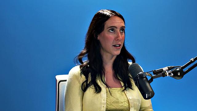 Solo babe enjoys masturbation after casting