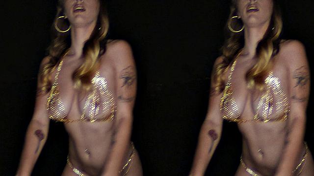 Carried Away By Bomb Sex