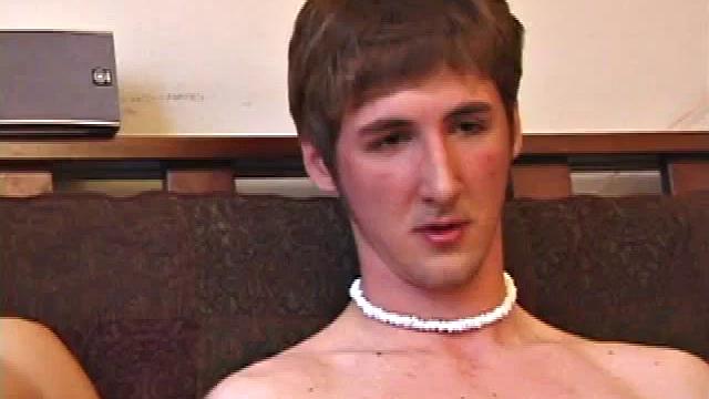 Brock is about to jack off while watching porn when Michael walks in. With no way to skateboard in the rain, he joins Brock on the sofa. Both are straight but have no problem jacking off next to each other.