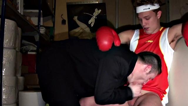 Amateur boxer fucks judge in basement after round