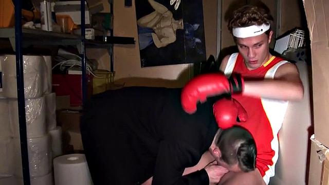 Amateur boxer fucks judge in basement after round