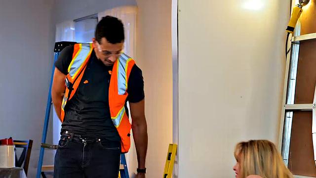 Sexy babe, Daisy Stone, loves her pussy pounded... especially by men