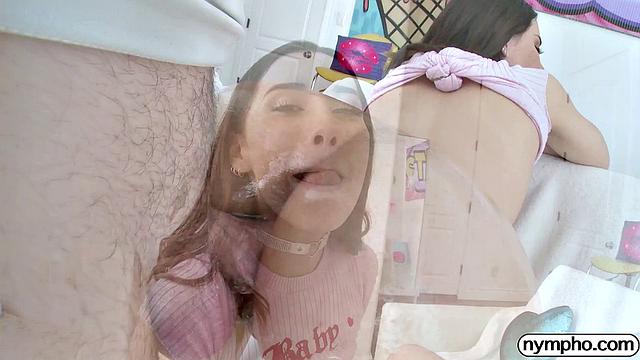 смотри, как ария принимает по полной программе