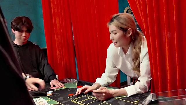 Li Zhiyan is the dealer who gets at work