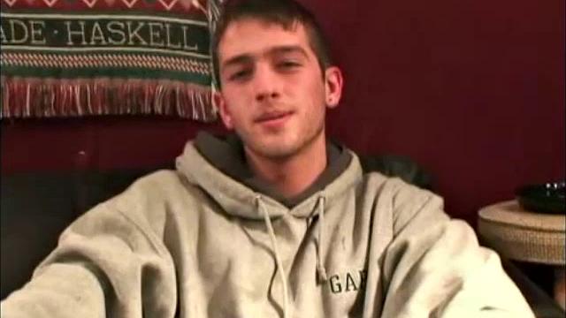 Блейк трахается с друзьями-строителями в городе