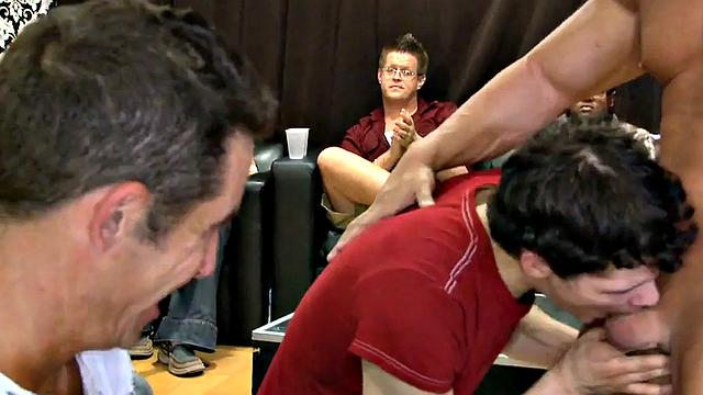 Amateur stripper party with a cock twist