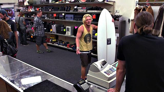 Pawnshop stud with abs fucked in stockroom in 3some after BJ