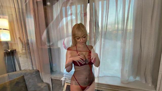 Stuffing A Dick In Jessica