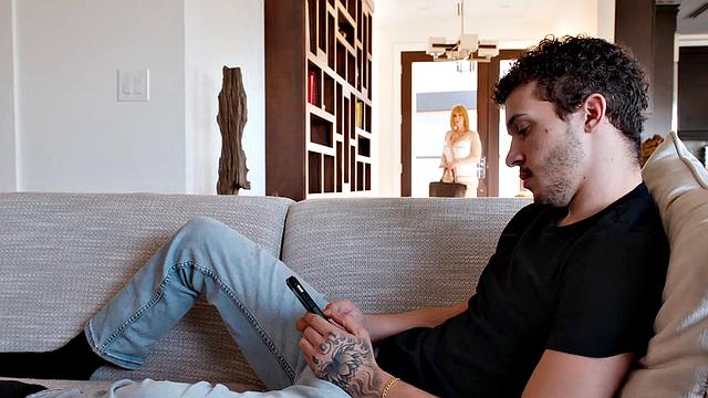 Busty MILF Sara Jay bangs son's newly single friend in her bed