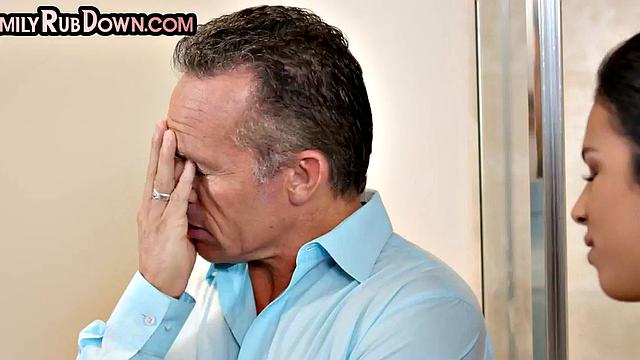 Stepdaughter seduces dad and fucked