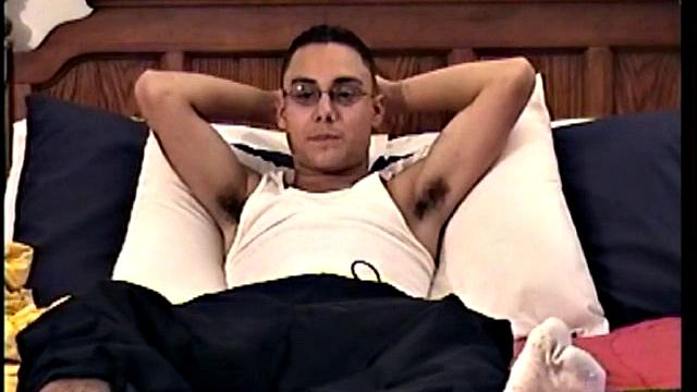 Латиноамериканец Пако получает глубокий минет от взрослого парня