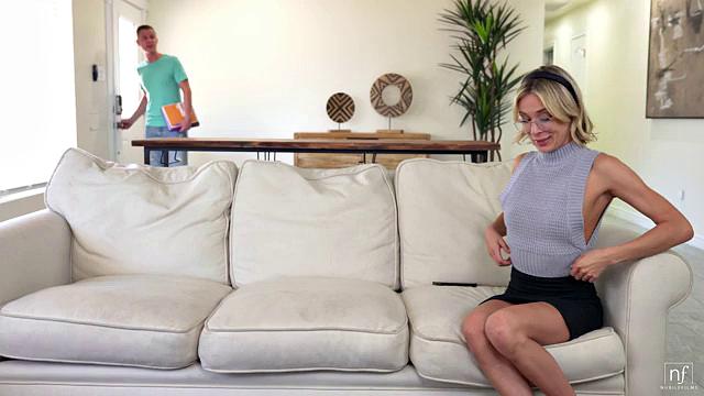 A Very Hands Tutorial - S43:E19