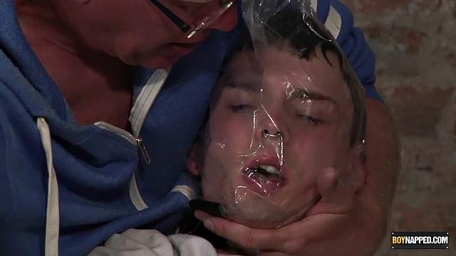 Aaron Aurora & Sebastian Kane Take Some Risks