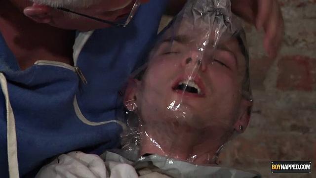 Aaron Aurora & Sebastian Kane Take Some Risks