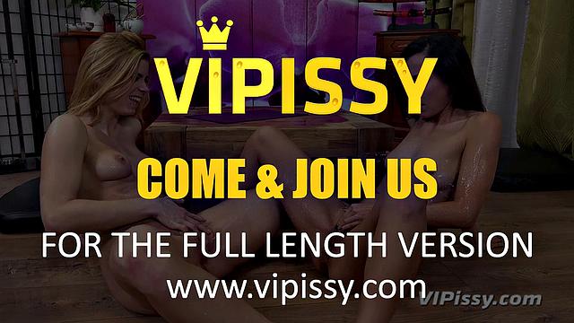 Vipissy - Shrima Chrissy - Piss Drinking Girls