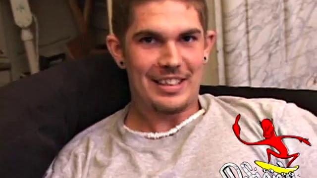 Intense gay stroking session ends with two explosive loads