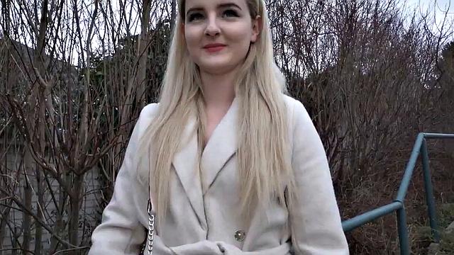 Bigbooty bae fucked by big white dick in wet hole