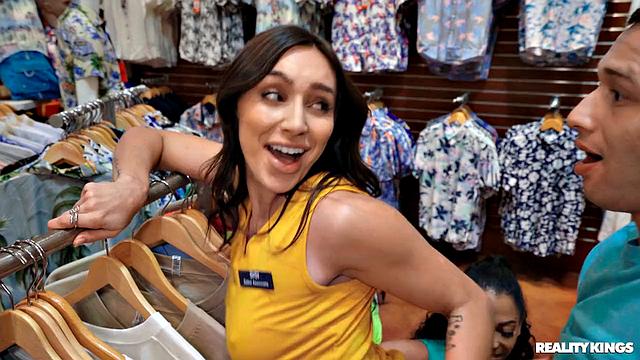 Threesome with Retail Babes