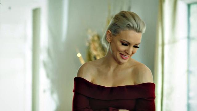 Bigtitted MILF ebony fucked by big cock in doggystyle